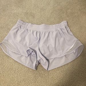 Lululemon hotty hot shorts 2.5